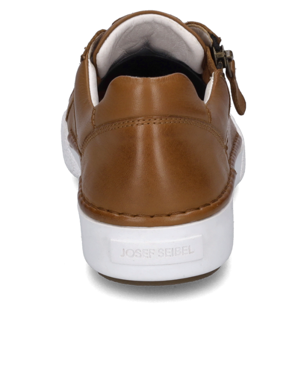 Claire 03 - Image 4