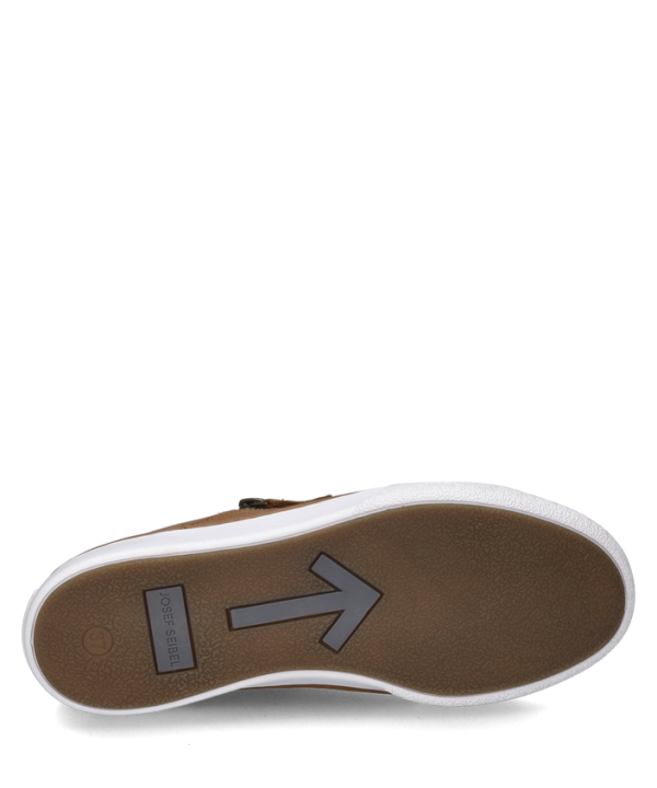 Claire 03 - Image 6