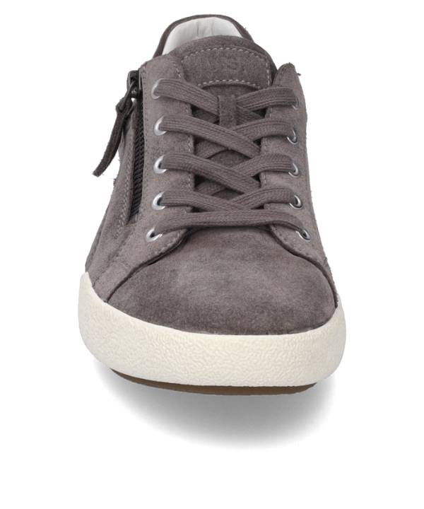 Claire 03 - Image 5