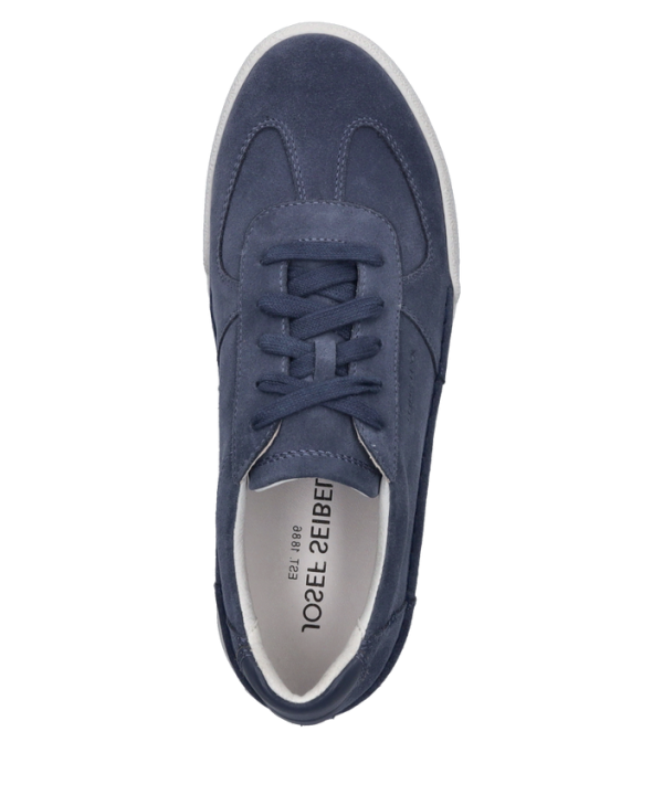 Claire 07 - Image 7