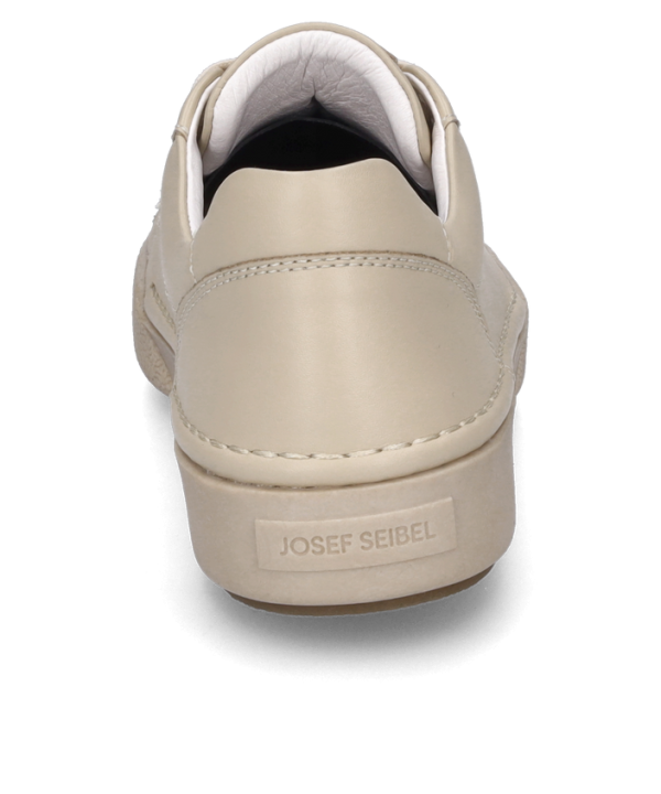 Claire 01 - Image 4