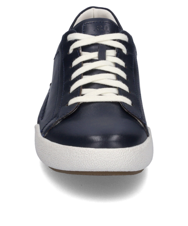 Claire 01 - Image 5