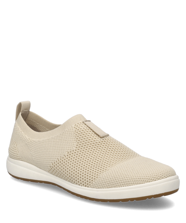 Caren 66 - Image 4