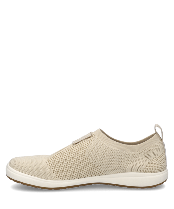 Caren 66 - Image 6