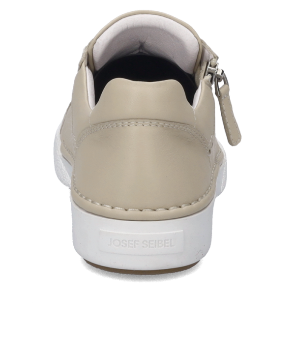 Claire 03 - Image 4